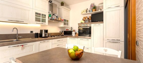 3غرفة شقة في Caprino Bergamasco, Italy رقم 66741 8