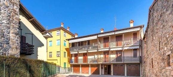 3غرفة شقة في Caprino Bergamasco, Italy رقم 66741 26