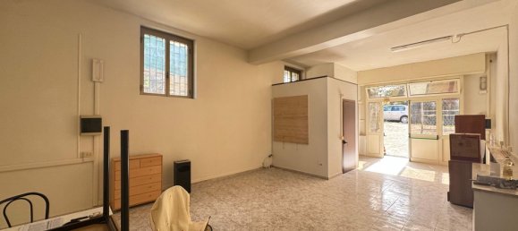 60m² Commercial property in Rome, Italy No. 326389 4