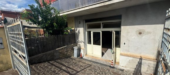 60m² Commercial property in Rome, Italy No. 326389 2