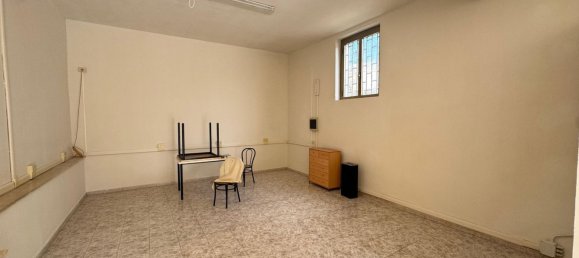 60m² Commercial property in Rome, Italy No. 326389 6