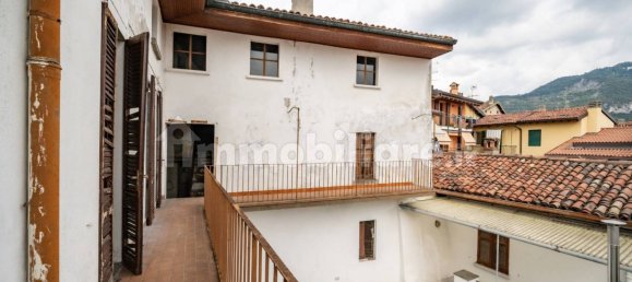 4 غرف نوم منزل في Civate, Italy رقم 108807 23