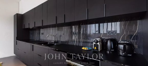 4 bedrooms Apartment in Paris, France No. 347984 6