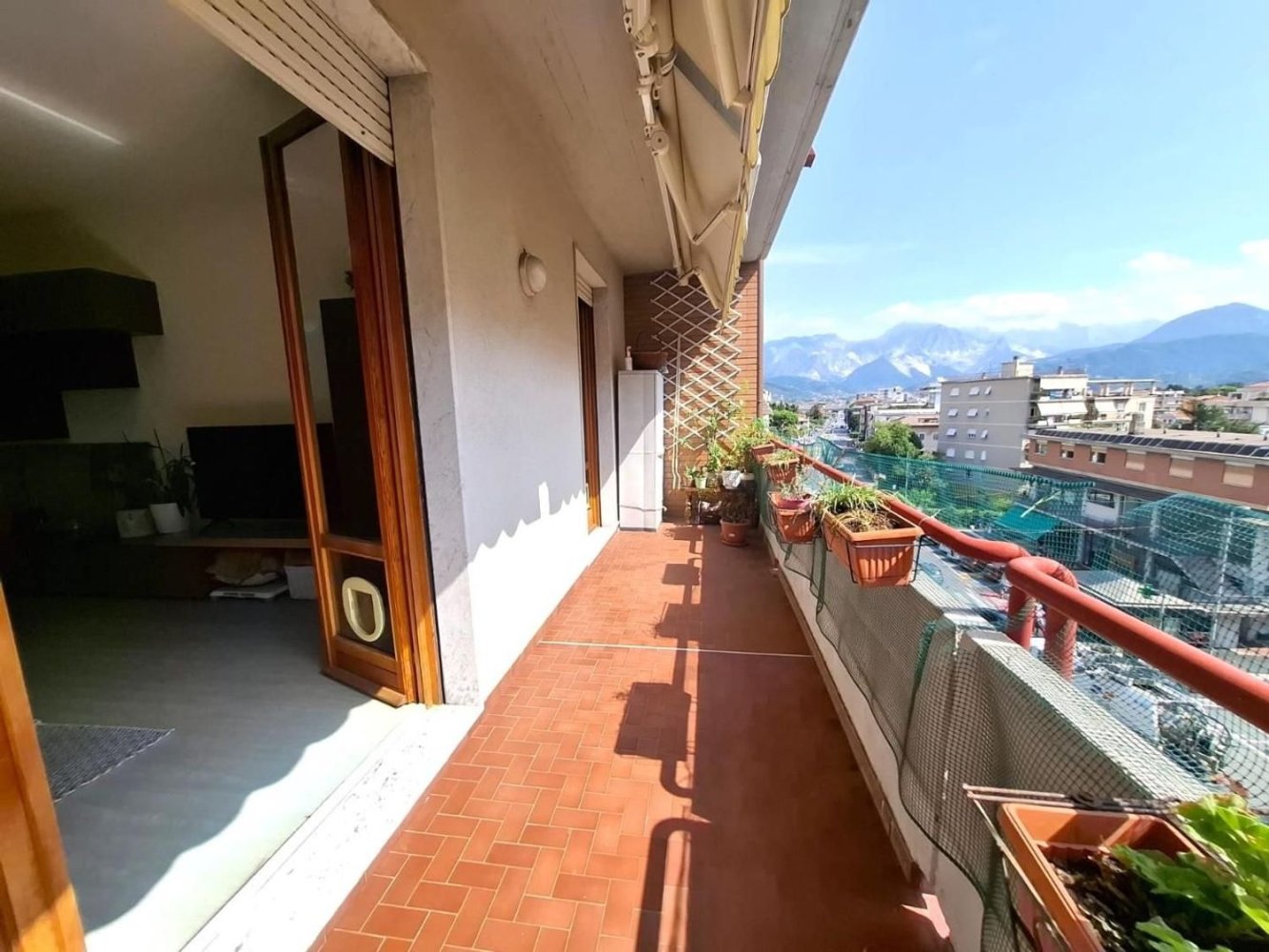 4 bedrooms Apartment in Carrara, Italy No. 357057