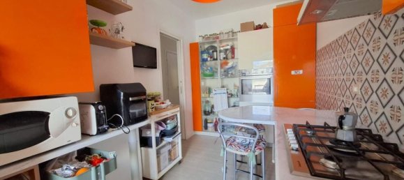 4 bedrooms Apartment in Carrara, Italy No. 357057 12