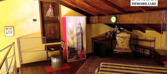 2 bedrooms House in Agrate Conturbia, Italy No. 325586 11