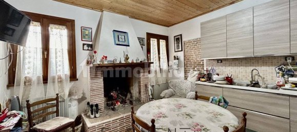 4 bedrooms Villa in Villa Bartolomea, Italy No. 154282 3