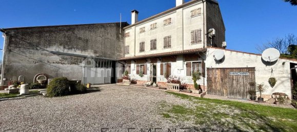 4 bedrooms Villa in Villa Bartolomea, Italy No. 154282 23