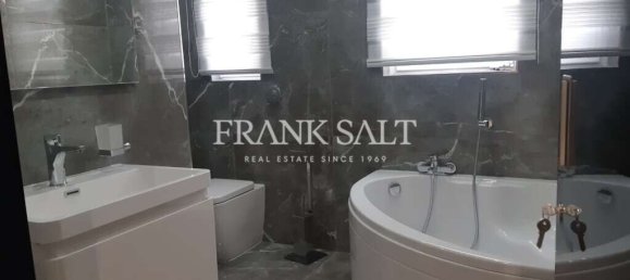 3 bedrooms Penthouse in Saint Julian's, Malta No. 11263 9