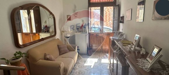 2 bedrooms House in Pachino, Italy No. 19400 3