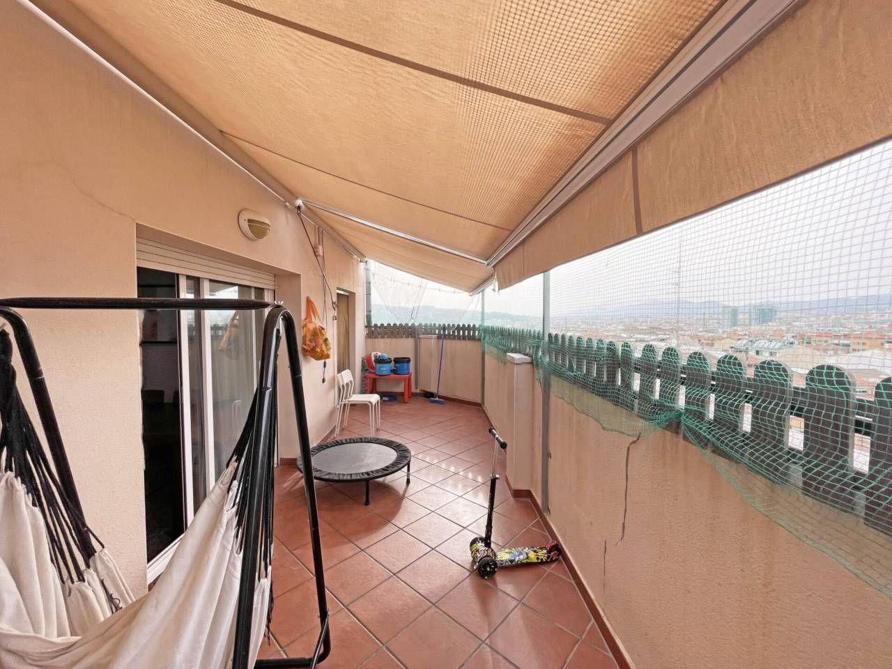 3 bedrooms Penthouse in Terrassa, Spain No. 263489