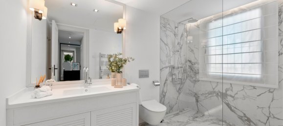 Villa de 7 dormitorios en Marbella, Spain No. 93181 13