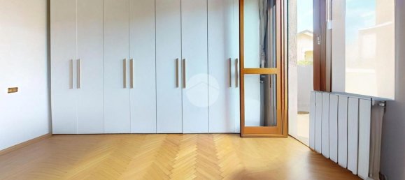 Apartamento de 4 dormitorios en Seregno, Italy No. 378453 42