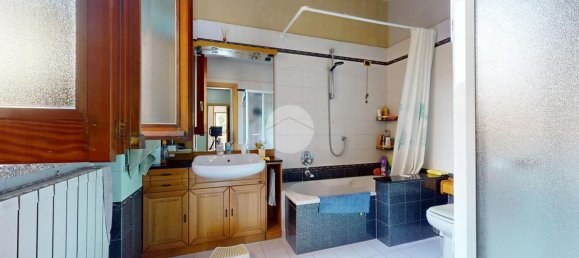 Apartamento de 4 dormitorios en Seregno, Italy No. 378453 49