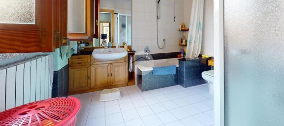 Apartamento de 4 dormitorios en Seregno, Italy No. 378453 6