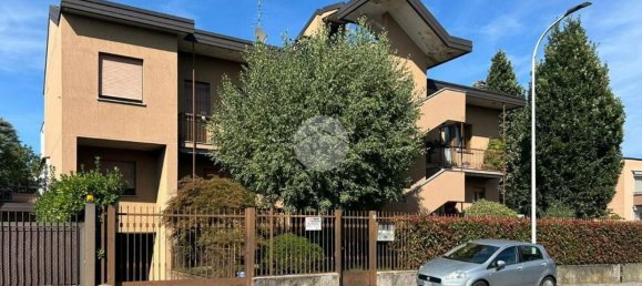 Apartamento de 4 dormitorios en Seregno, Italy No. 378453 17