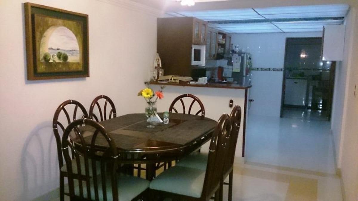 Casa de 5 dormitorios en Bogotá, Colombia No. 12840