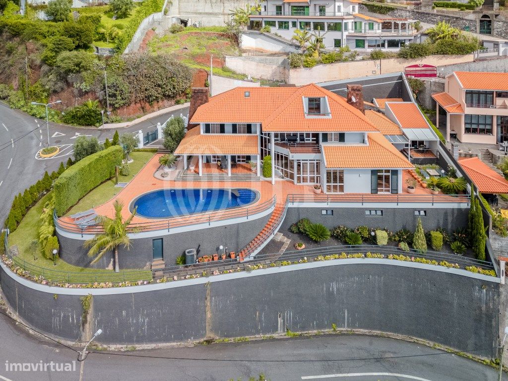 4 bedrooms House in Funchal, Portugal No. 125943