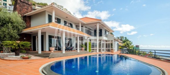 4 bedrooms House in Funchal, Portugal No. 125943 3