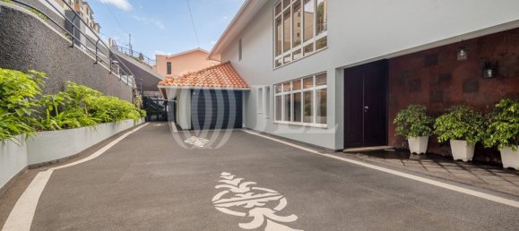 4 bedrooms House in Funchal, Portugal No. 125943 7