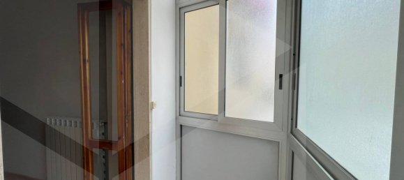 4-Zimmer Gebäude in Bari, Italy, Nr. 33895 12