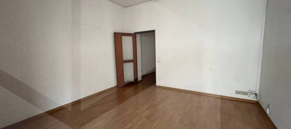 4-Zimmer Gebäude in Bari, Italy, Nr. 33895 14