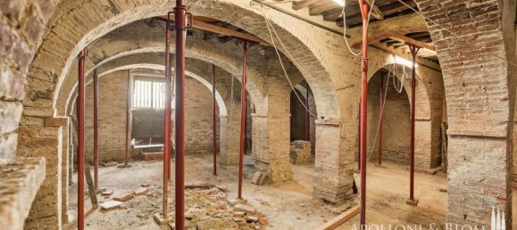 11 Schlafzimmer Haus in Montalcino, Italy, Nr. 56377 35