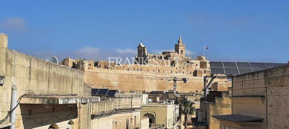 5 chambres Maison à Victoria, Malta No. 708 12