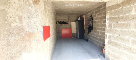  مرآب في Marseille, France 13متر مربع رقم 287779 2