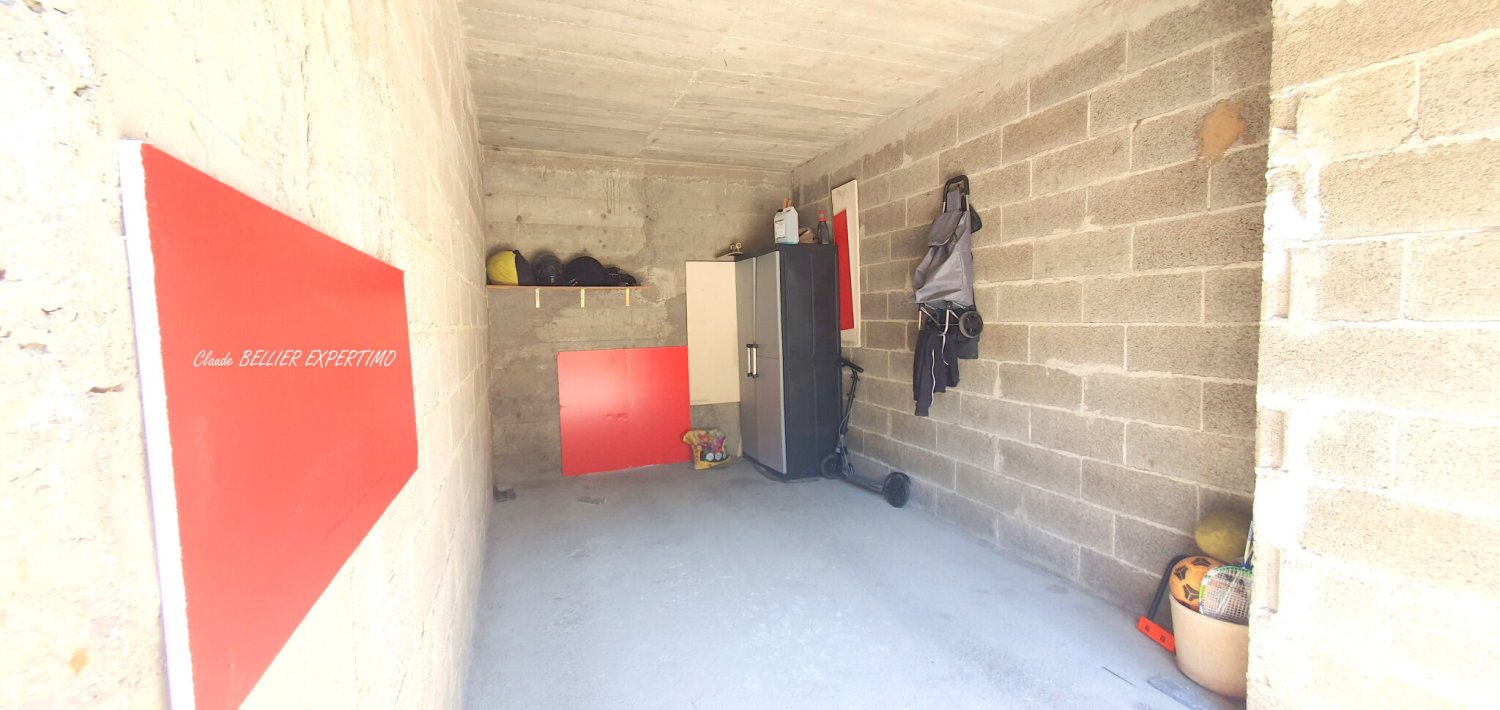  مرآب في Marseille, France 13متر مربع رقم 287779