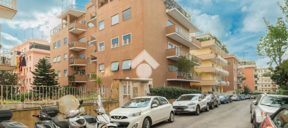 2 bedrooms Penthouse in Rome, Italy No. 316277 6