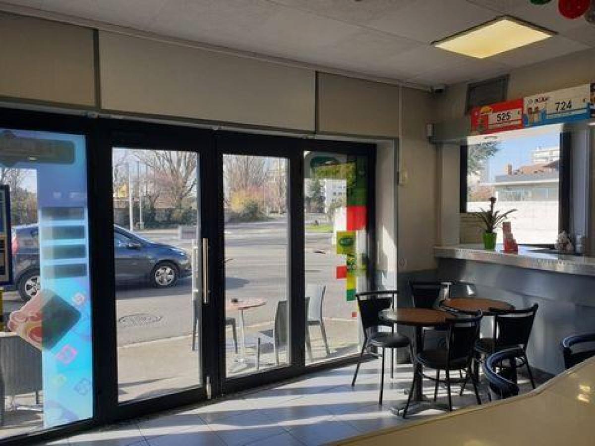 Escritório em Vichy, France 100 m² N.º 18594