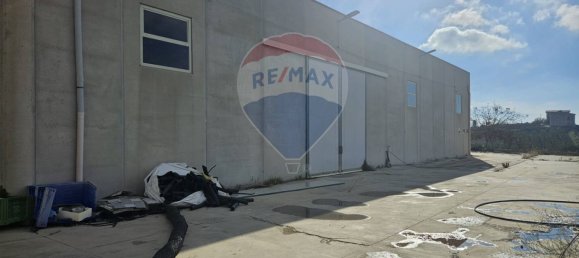 887m² Commercial property in Racalmuto, Italy No. 362052 2