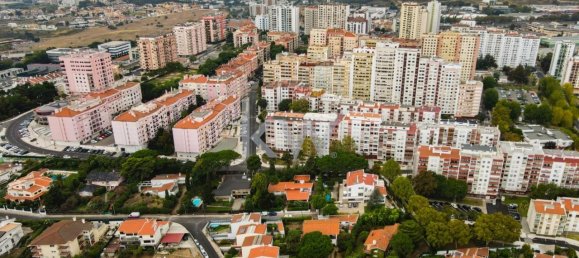 7 chambres Maison à Amadora, Portugal No. 131769 33