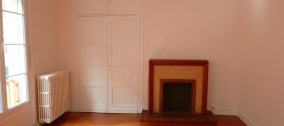 214m² Building in Evreux, France No. 294039 8