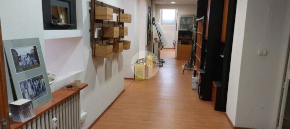 3-Zimmer Gewerbliche Immobilie in Turin, Italy, Nr. 324246 10