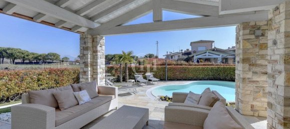 3 chambres Villa à Sirmione, Italy No. 376698 3