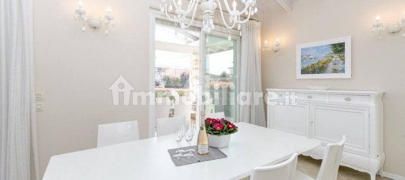 3 chambres Villa à Sirmione, Italy No. 376698 12