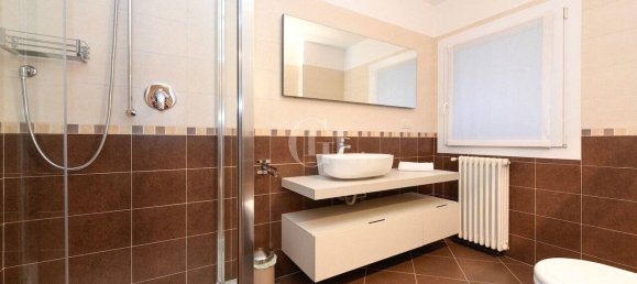 3 chambres Villa à Sirmione, Italy No. 376698 35