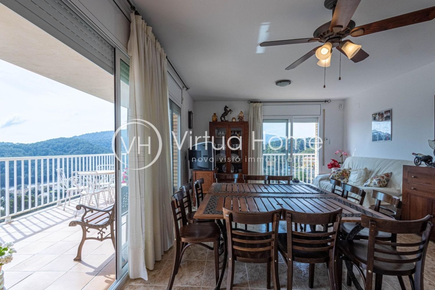 4 bedrooms House in Santa Susanna, Spain No. 105070