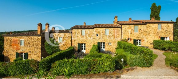 36 bedrooms House in Sinalunga, Italy No. 318163 42