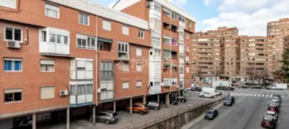 3 bedrooms Apartment in Madrid, Spain No. 178803 2