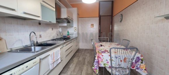 4 bedrooms Apartment in Gallarate, Italy No. 361289 7