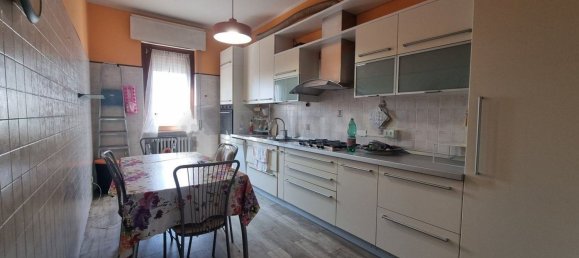 4 bedrooms Apartment in Gallarate, Italy No. 361289 8