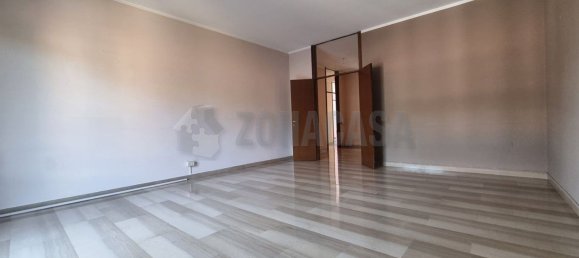 4 bedrooms Apartment in Gallarate, Italy No. 361289 4