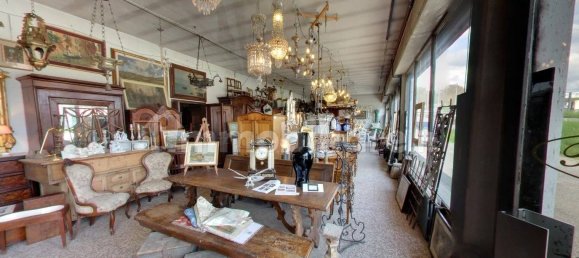 Imóvel comercial de 5 divisões em Varese, Italy N.º 262498 8