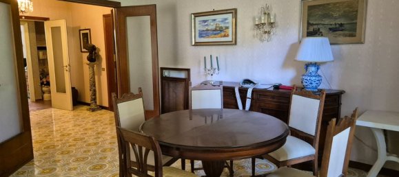 Apartamento de 4 habitaciónes en Rome, Italy No. 44856 3