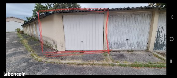 Garaje en Merignac, France No. 341670 2