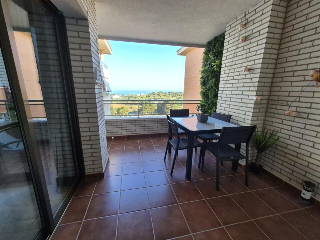 4 bedrooms Apartment in Vilanova i la Geltru, Spain No. 152253