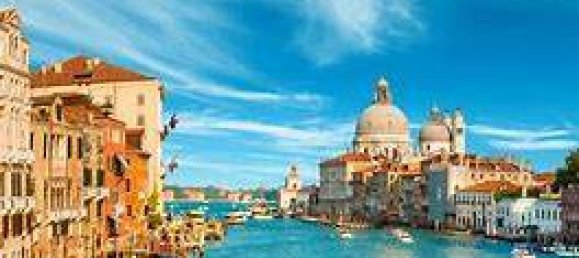 1 room Commercial property in Venice, Italy No. 61569 12